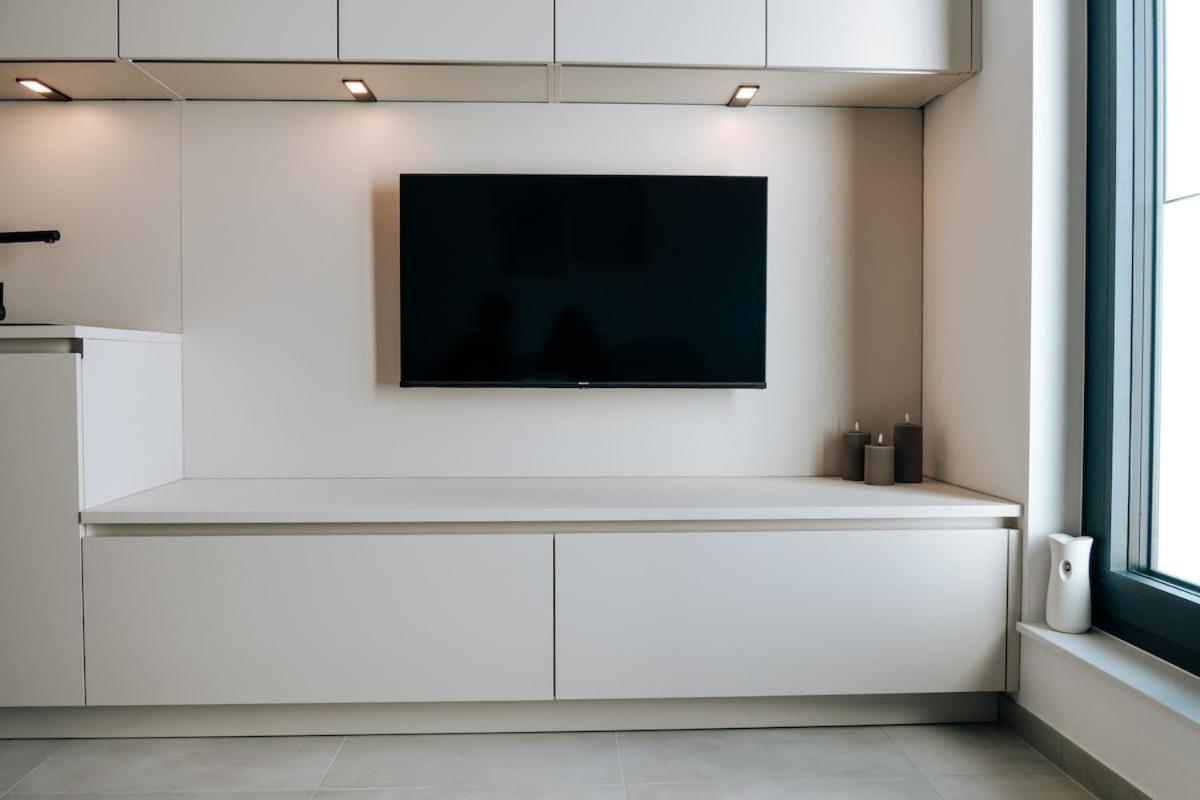 New Modern Near And Gare Lux Apartamento
